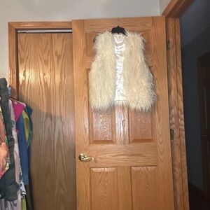 Forever 21 Shaggy Cream Vest